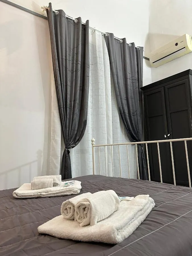 Etna Rooms Catania Guest house